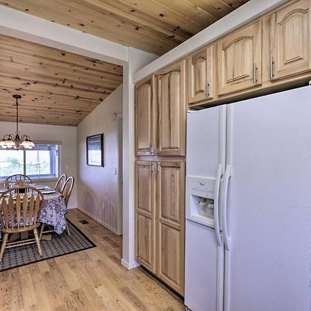 Rustic Bullhead City Retreat With Porch And Views Exterior foto